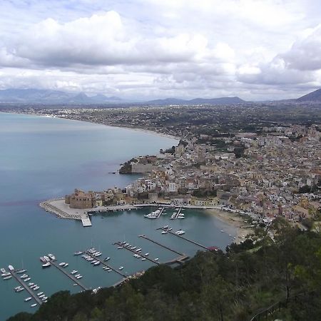 Zu Pippinu Apartment Castellammare del Golfo Exterior foto