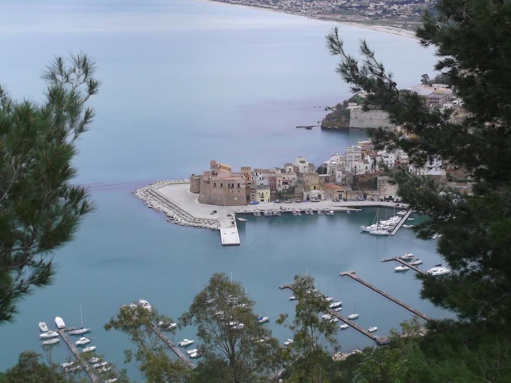 Zu Pippinu Apartment Castellammare del Golfo Exterior foto